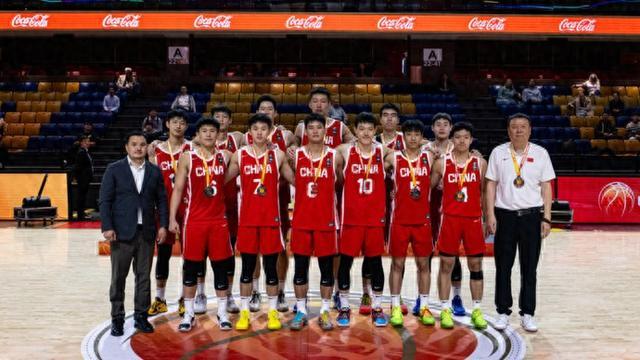 世界杯官方直播app官网下载官方正版-两次都输澳大利亚男篮，但中国男篮把“会打硬仗”带回来了