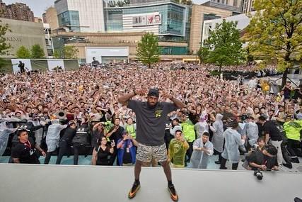 世界杯客户端安装说明-詹姆斯晒成都行活动图集：成都在我心中永远有特别的位置，国王爱你