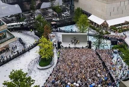 世界杯客户端安装说明-詹姆斯晒成都行活动图集：成都在我心中永远有特别的位置，国王爱你