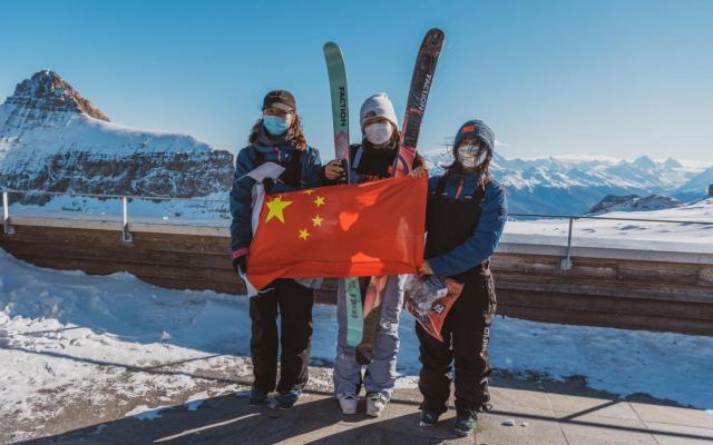 世界杯官方直播app官网下载官方正版-中国小将3000米冰川大展神威