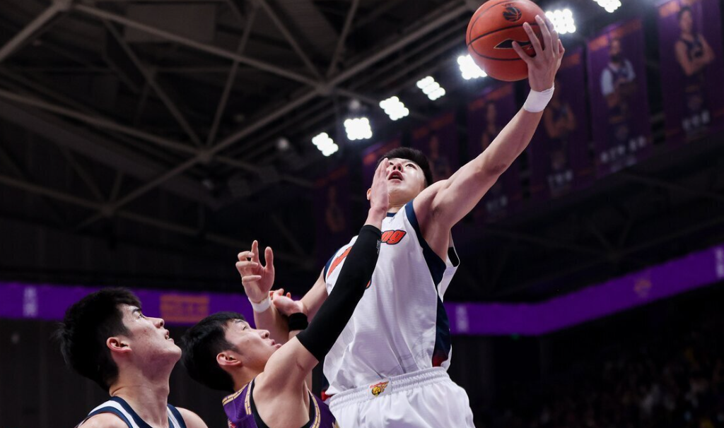 世界杯官方直播app官网下载官方正版-惨败40分广东仍有3好消息！麦考复出在望，但有2件事让粤迷很心塞