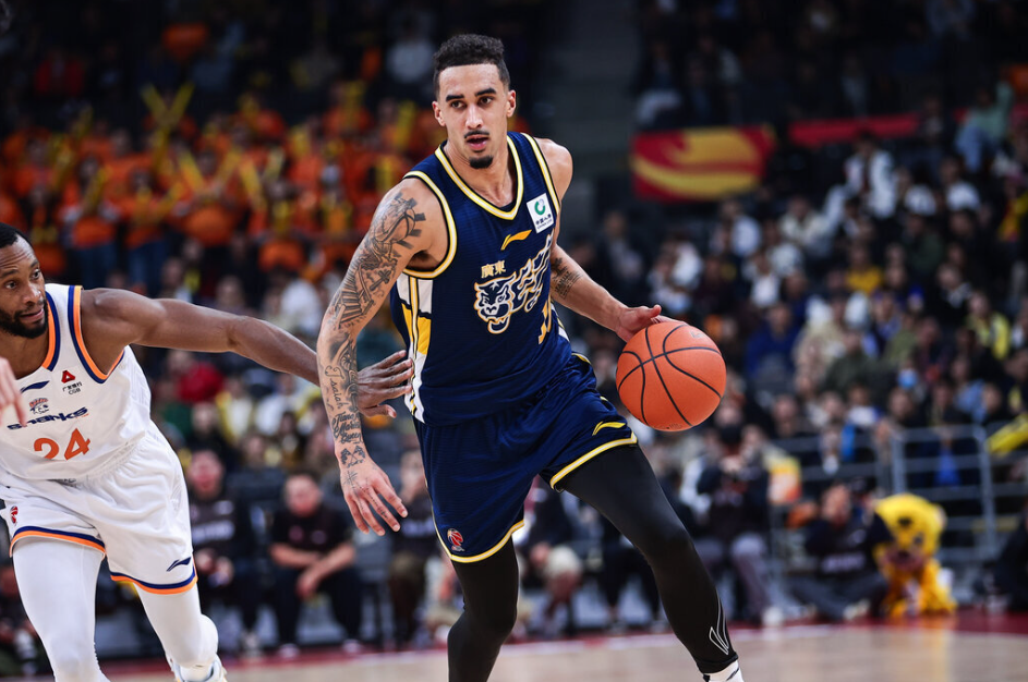 世界杯官方直播app官网下载官方正版-惨败40分广东仍有3好消息！麦考复出在望，但有2件事让粤迷很心塞