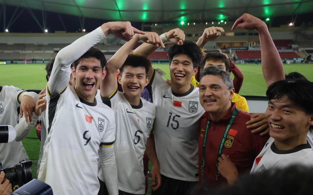 世界杯比赛在线观看地址-进军亚洲杯决赛，U23国足用“力量足球”展现自信|新京报快评