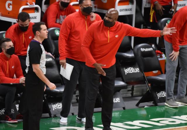 世界杯高清赛事直播入口-要有大动作？老鹰GM：针对每个球员报价我都会听取